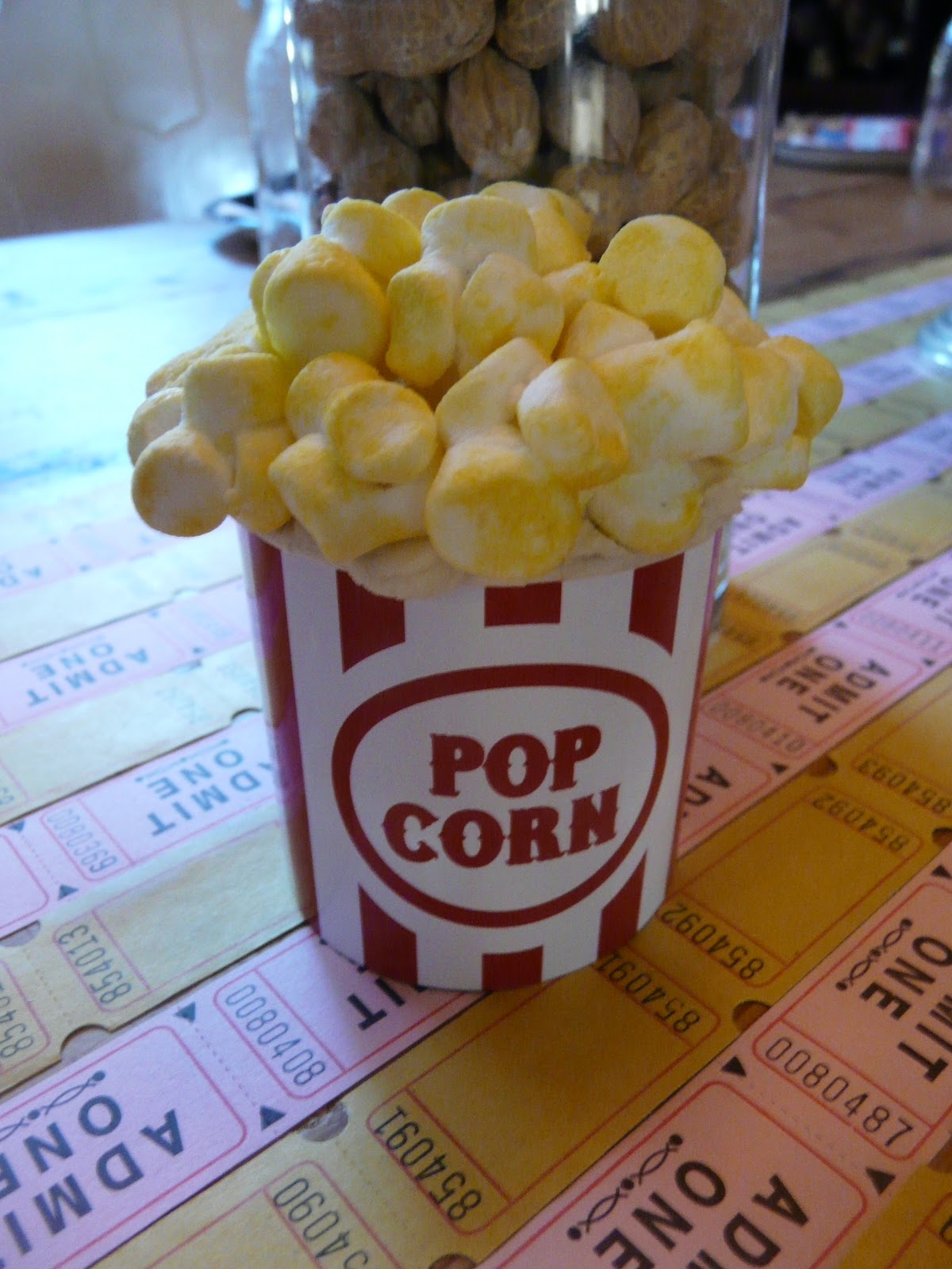 EASY MOVIE THEATER BIRTHDAY PAR...